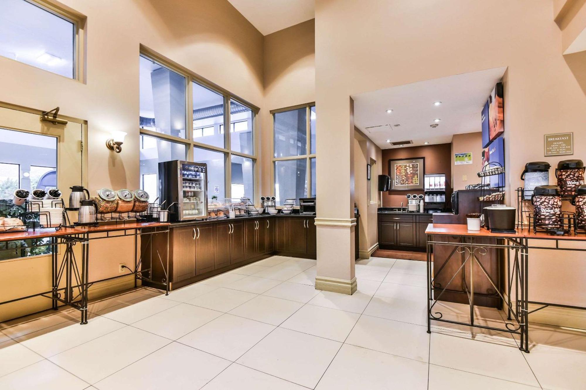 Comfort Inn & Suites Ambassador Bridge Windsor Extérieur photo