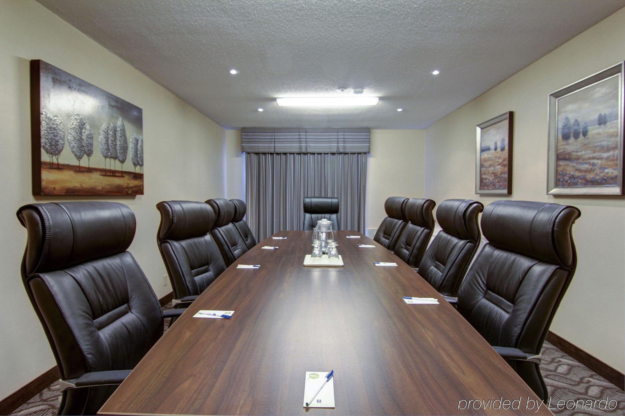 Comfort Inn & Suites Ambassador Bridge Windsor Extérieur photo