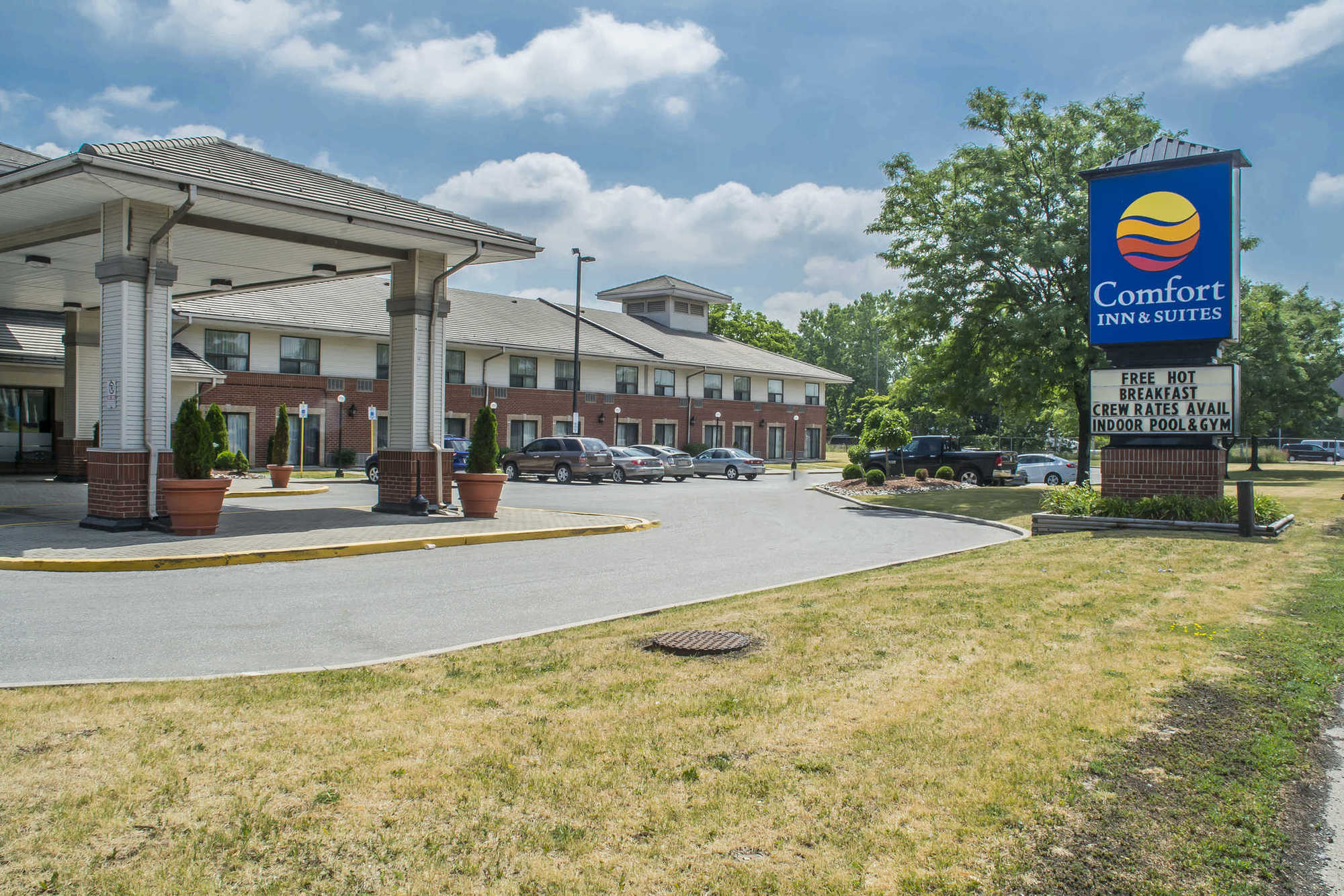 Comfort Inn & Suites Ambassador Bridge Windsor Extérieur photo