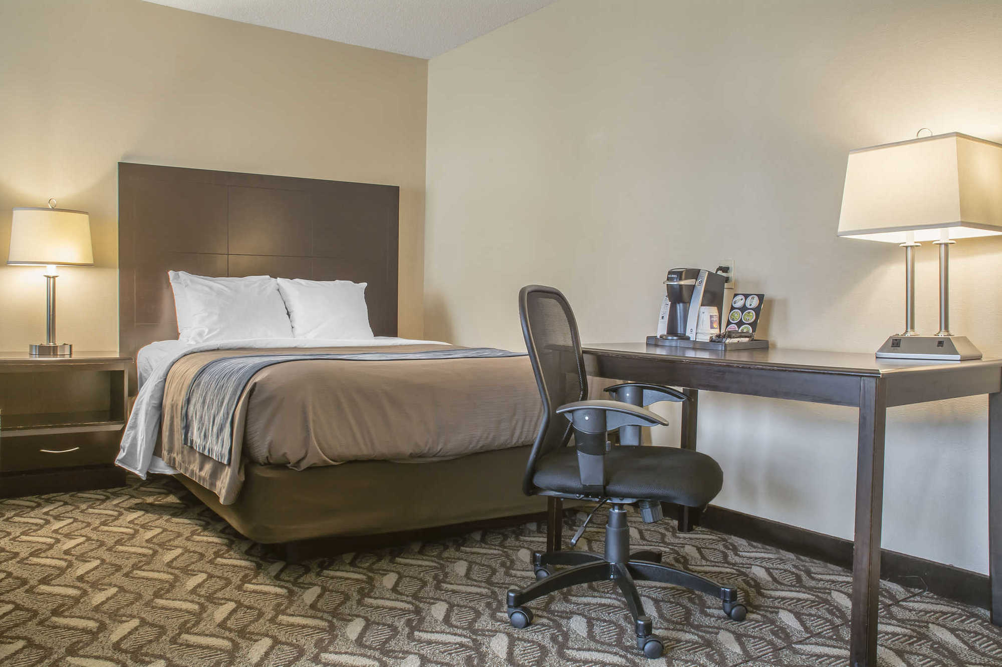 Comfort Inn & Suites Ambassador Bridge Windsor Chambre photo