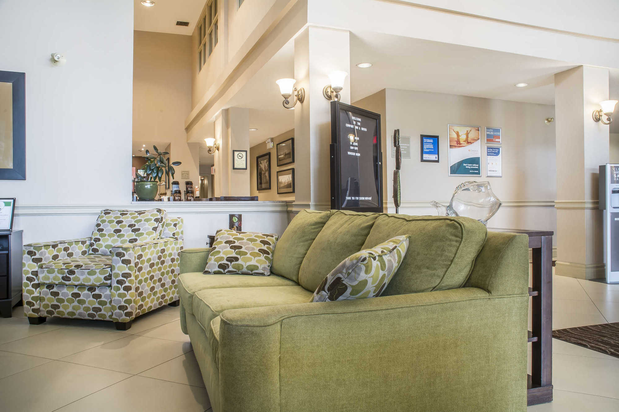 Comfort Inn & Suites Ambassador Bridge Windsor Intérieur photo