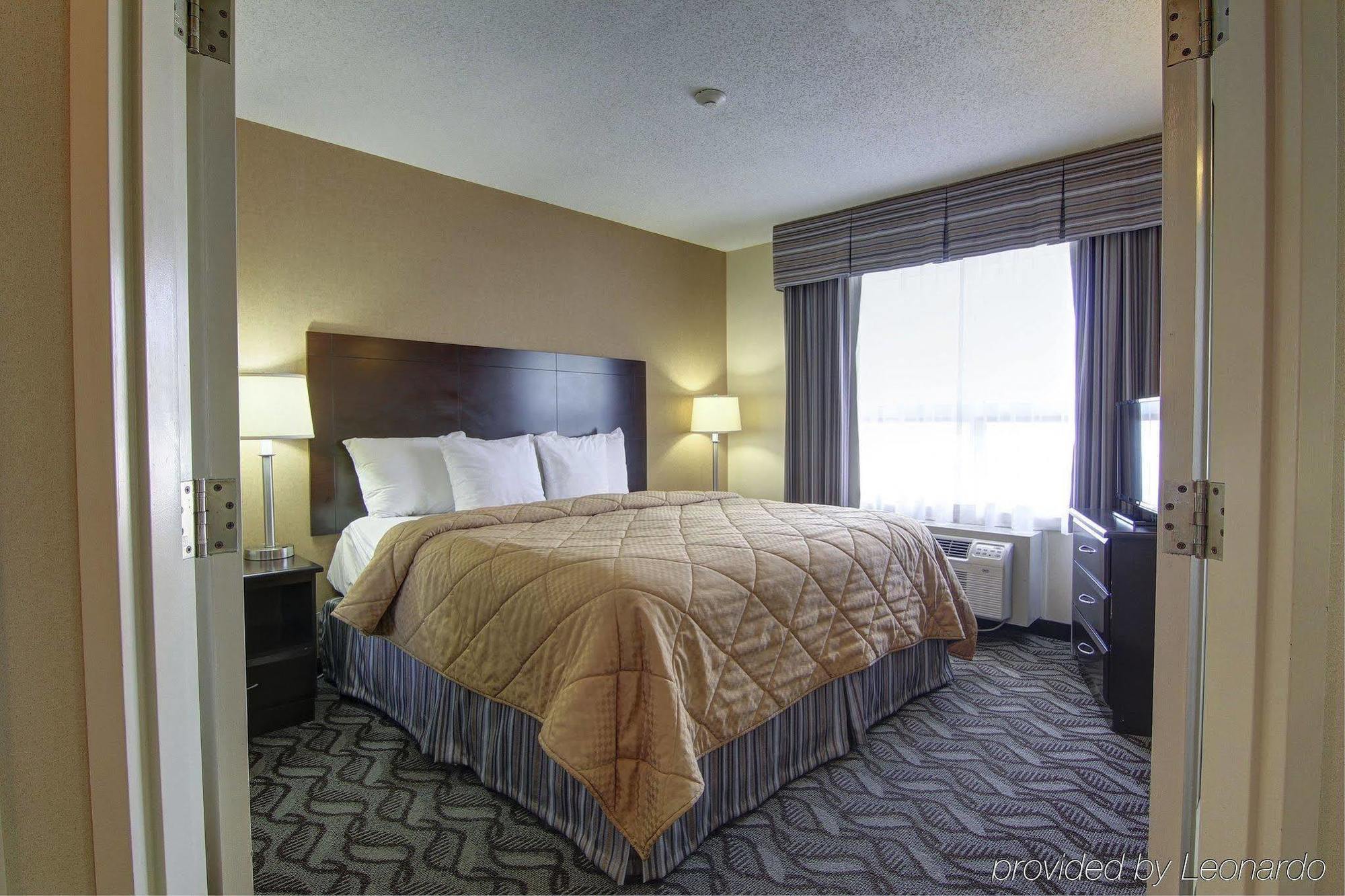 Comfort Inn & Suites Ambassador Bridge Windsor Extérieur photo